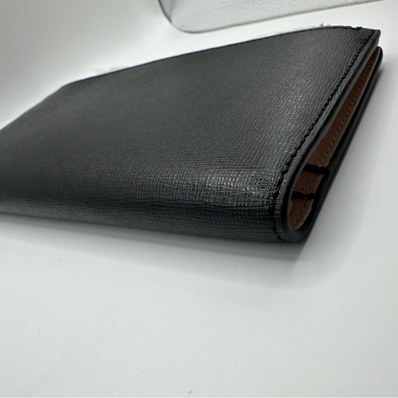 Kate Spade Black Wallet, Pink Interior with Gold Detail - Picture 5 of 7